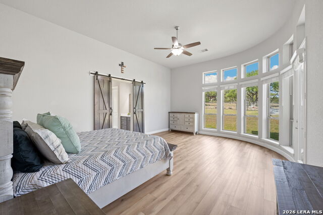 Listing photo id 12 for 2073 Marsala