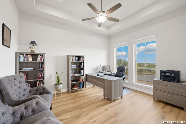 Listing photo id 21 for 2073 Marsala