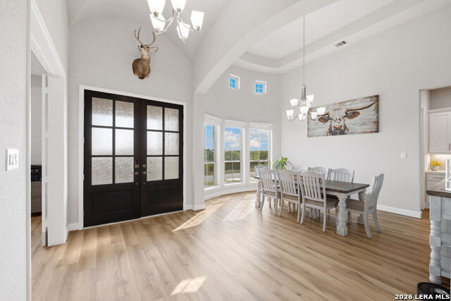 Listing photo id 25 for 2073 Marsala