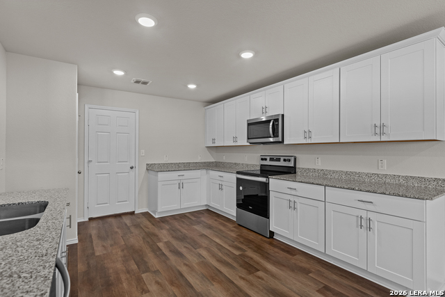 Image 15 of 29 For 304 Jersey Lane