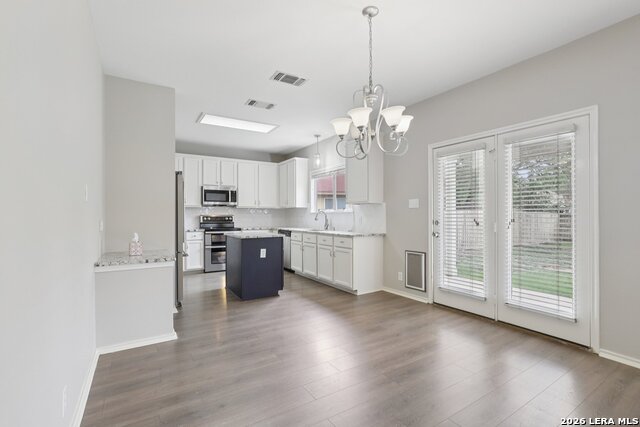 Image 12 of 44 For 15006 Preston Court