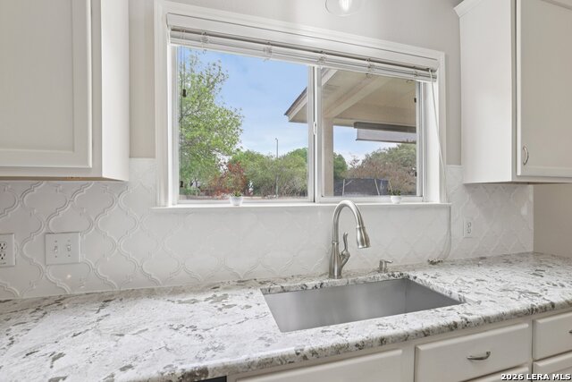 Image 17 of 44 For 15006 Preston Court