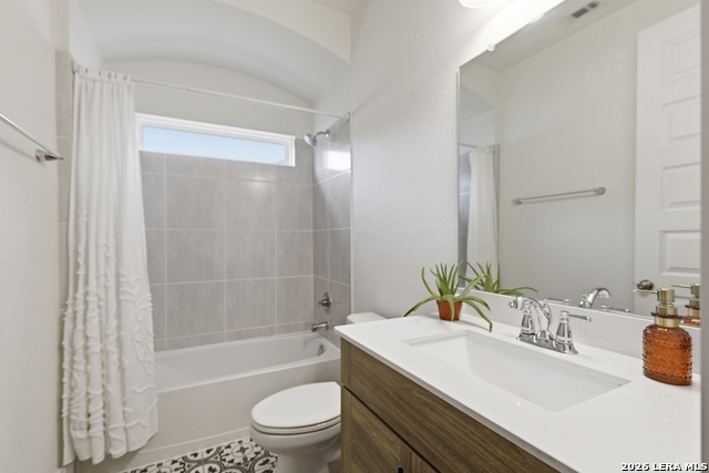 Image 33 of 45 For 1218 Yaupon  