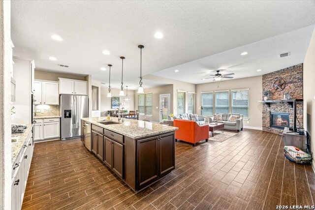 Image 4 of 49 For 2930 Bright Skies