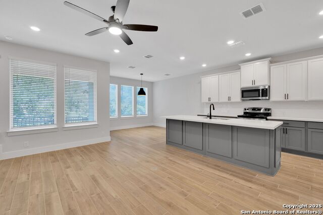 Image 4 of 40 For 13668 Giovannis Garden