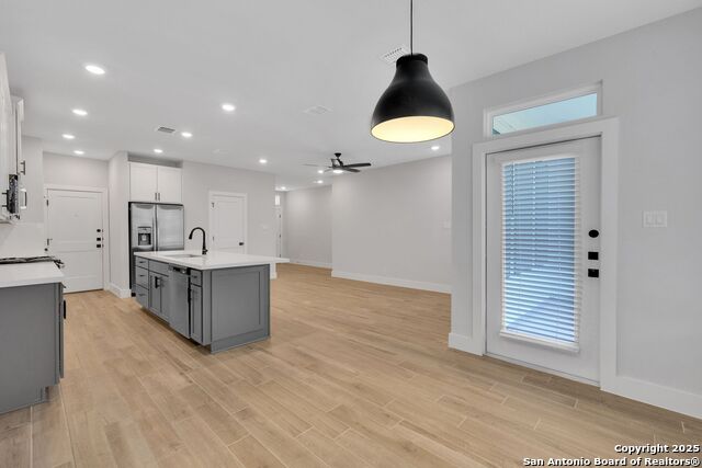 Image 7 of 40 For 13668 Giovannis Garden