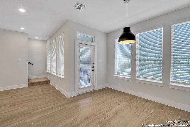 Image 8 of 40 For 13668 Giovannis Garden