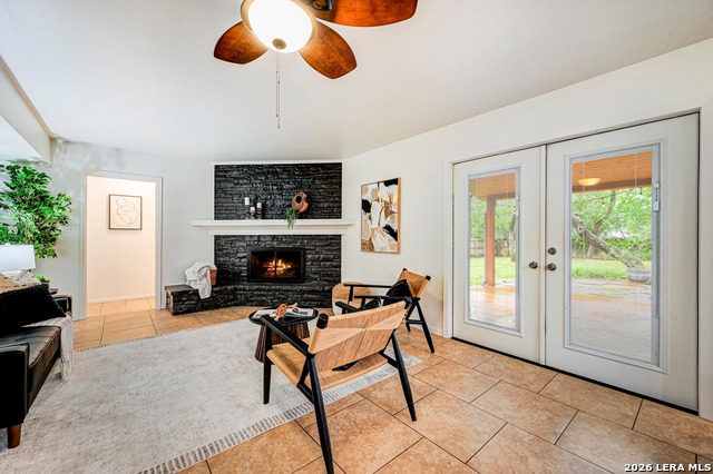 Image 11 of 49 For 155 William Classen