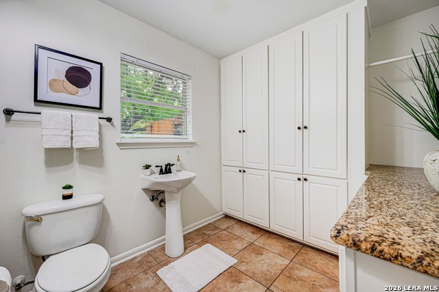 Image 27 of 49 For 155 William Classen