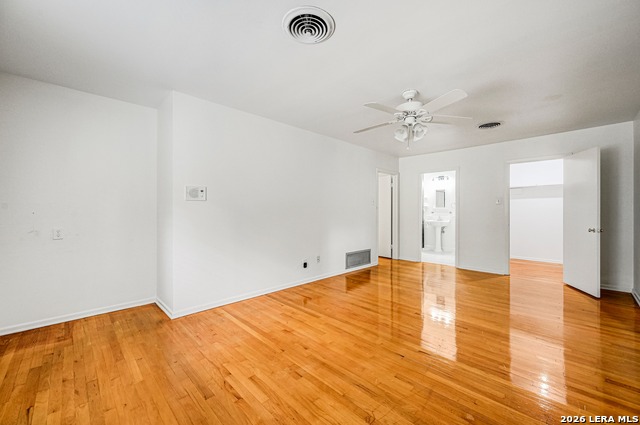 Image 33 of 49 For 155 William Classen