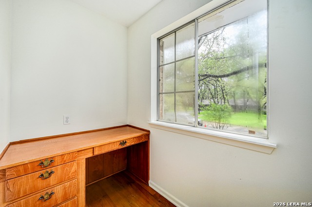 Image 36 of 49 For 155 William Classen