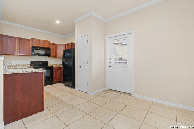 Listing photo id 8 for 4917 Appleseed Court