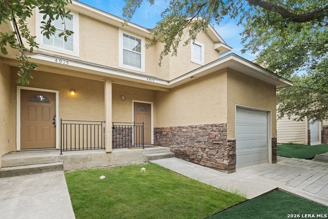 Listing photo id 0 for 4917 Appleseed Court