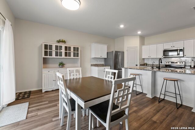 Image 13 of 36 For 5303 Hickory Pl