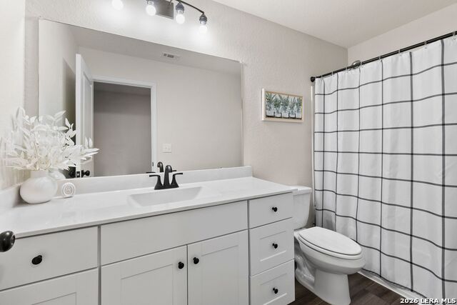 Image 27 of 36 For 5303 Hickory Pl