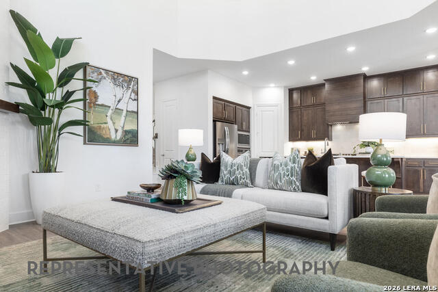 Image 14 of 46 For 11753 Stoltzer