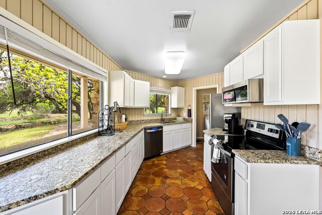 Image 33 of 68 For Lot 046 Falling Oak Dr