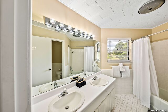 Image 45 of 68 For Lot 046 Falling Oak Dr