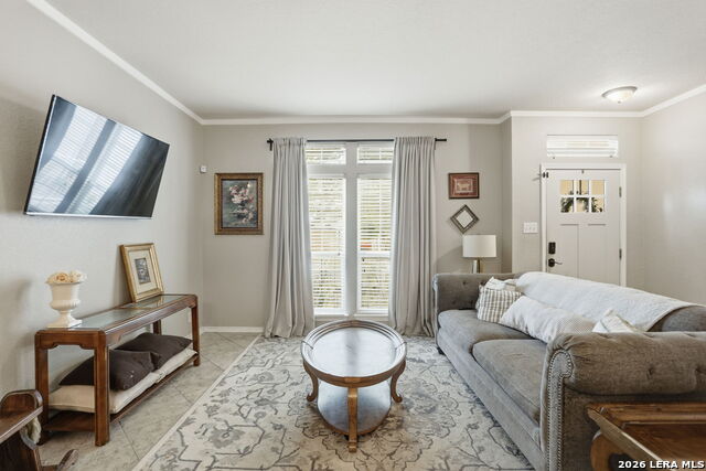 Listing photo id 5 for 9518 Wolf Pt