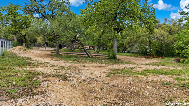 Image 4 of 17 For 1136 Mendelin Dr