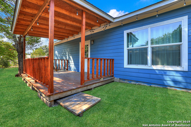 Image 23 of 25 For 5170 Village Green