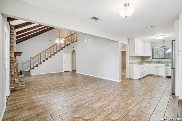 Image 10 of 43 For 6106 Vance Jackson Rd  42