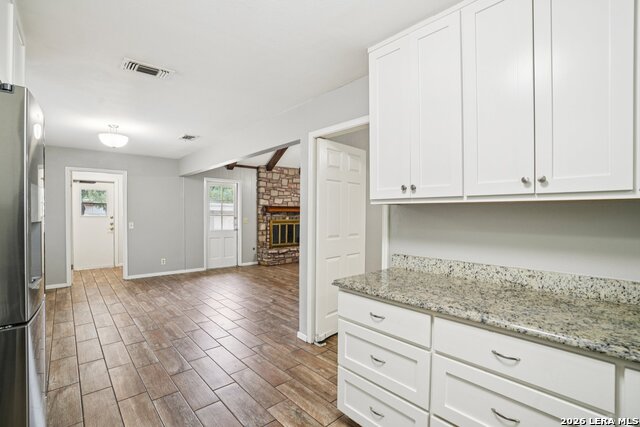 Image 13 of 43 For 6106 Vance Jackson Rd  42