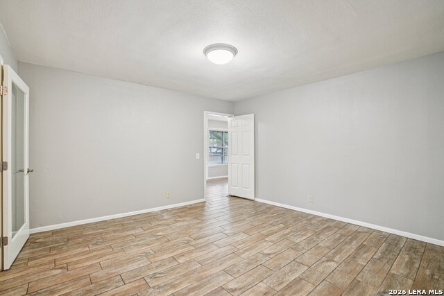 Image 16 of 43 For 6106 Vance Jackson Rd  42