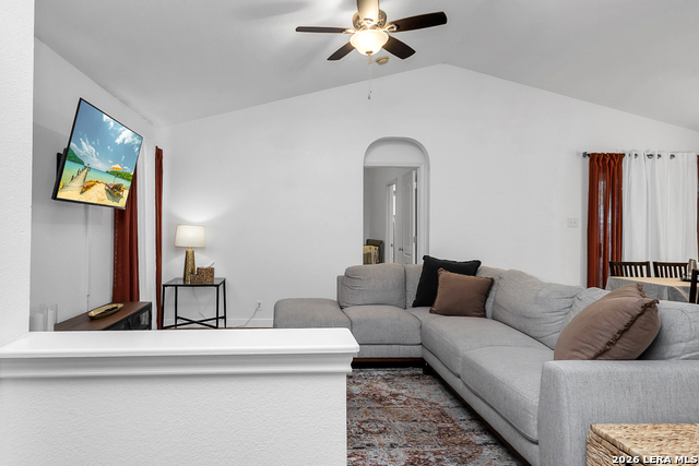 Image 6 of 25 For 4007 Desert Cir