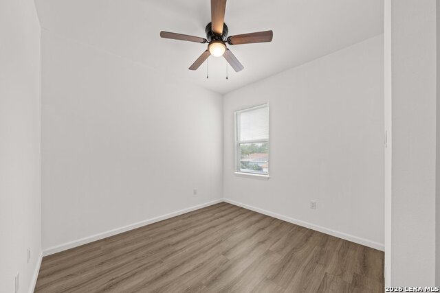 Image 15 of 30 For 323 Gabriel  201