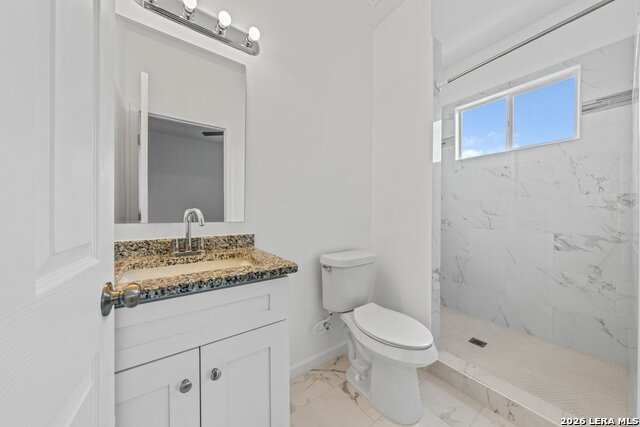 Image 18 of 30 For 323 Gabriel  201