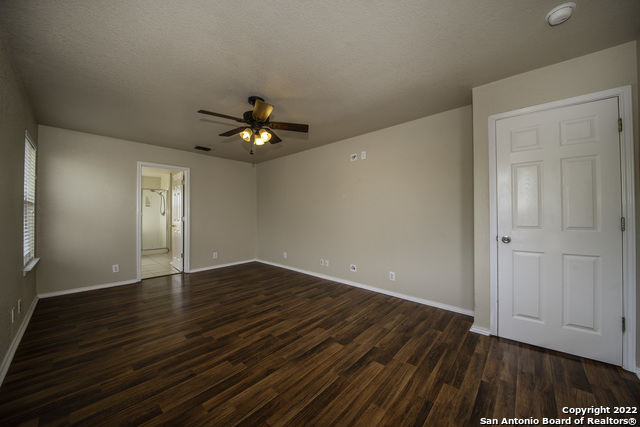 Image 12 of 35 For 518 Reba  