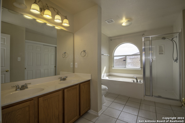 Image 13 of 35 For 518 Reba  