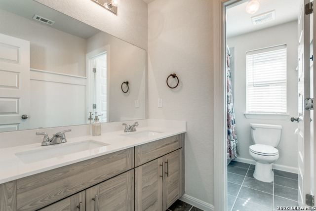 Image 18 of 38 For 15051 Summer Lynn Pl