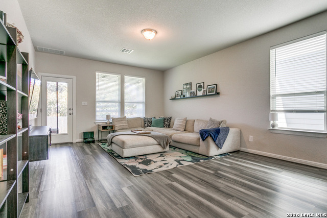 Image 6 of 38 For 15051 Summer Lynn Pl