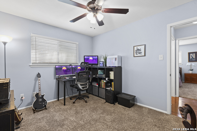 Image 16 of 21 For 13023 Larkyorke St