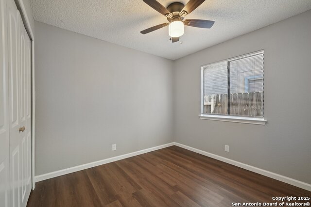 Listing photo id 13 for 7334 Sunscape