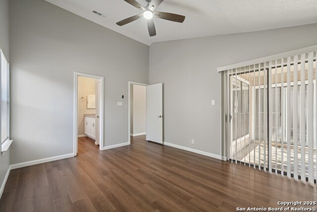 Listing photo id 14 for 7334 Sunscape