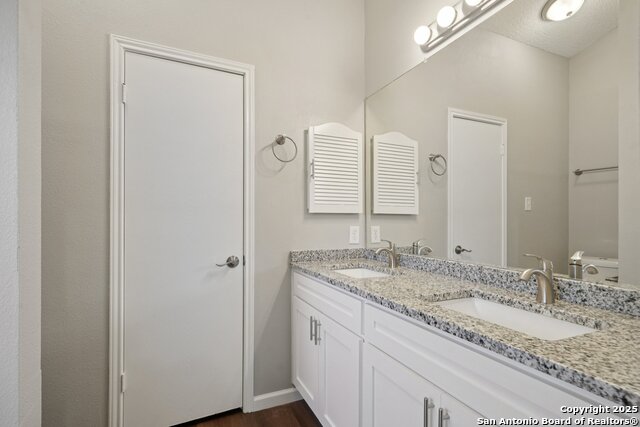 Listing photo id 15 for 7334 Sunscape