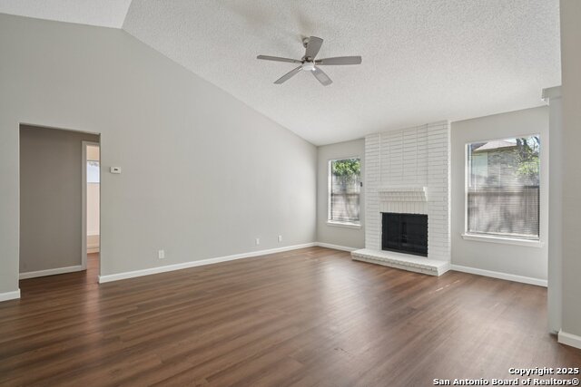 Listing photo id 4 for 7334 Sunscape