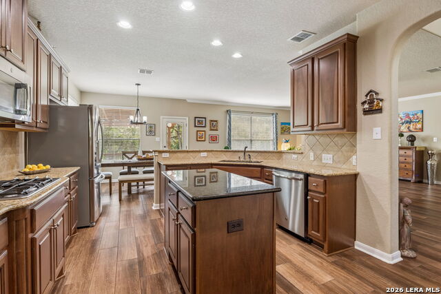 Image 10 of 46 For 23119 Treemont Park