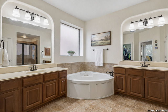 Image 14 of 46 For 23119 Treemont Park