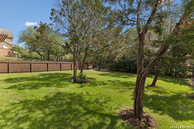 Image 31 of 46 For 23119 Treemont Park