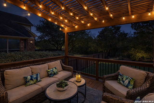 Image 33 of 46 For 23119 Treemont Park