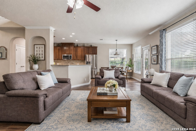 Image 7 of 46 For 23119 Treemont Park