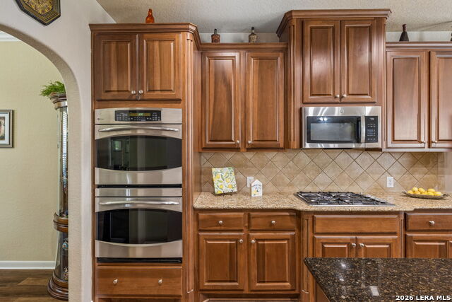 Image 9 of 46 For 23119 Treemont Park