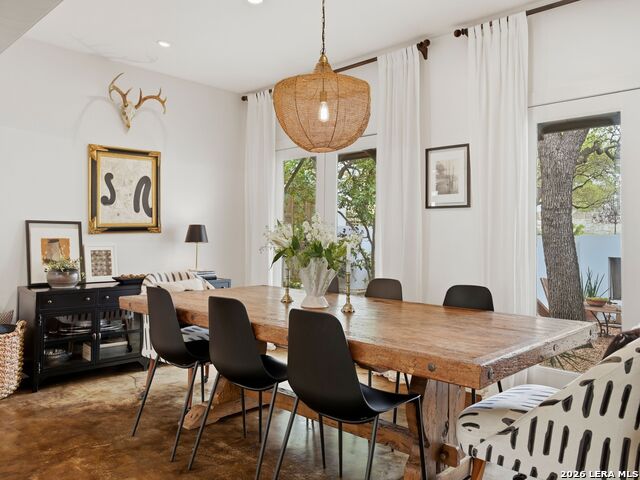 Image 17 of 60 For 2355 Oakland Bend