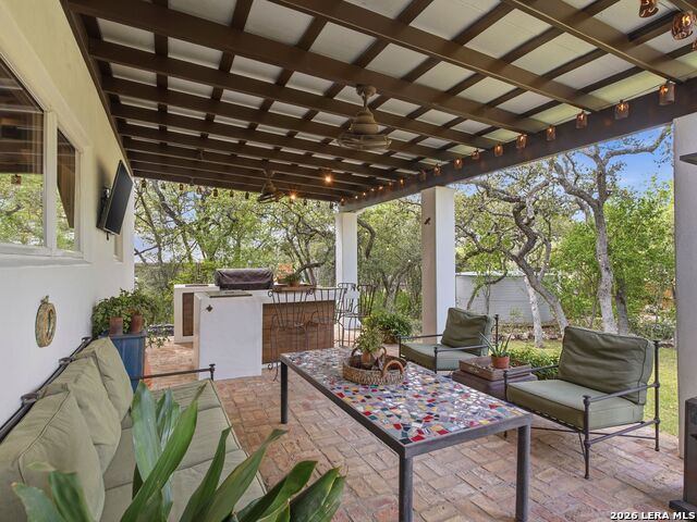 Image 41 of 60 For 2355 Oakland Bend