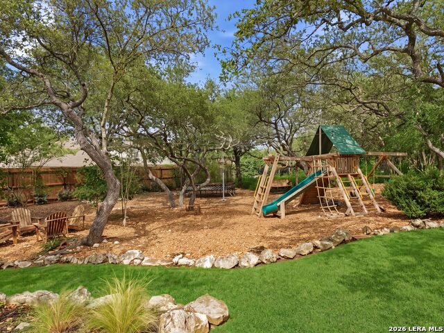 Image 49 of 60 For 2355 Oakland Bend