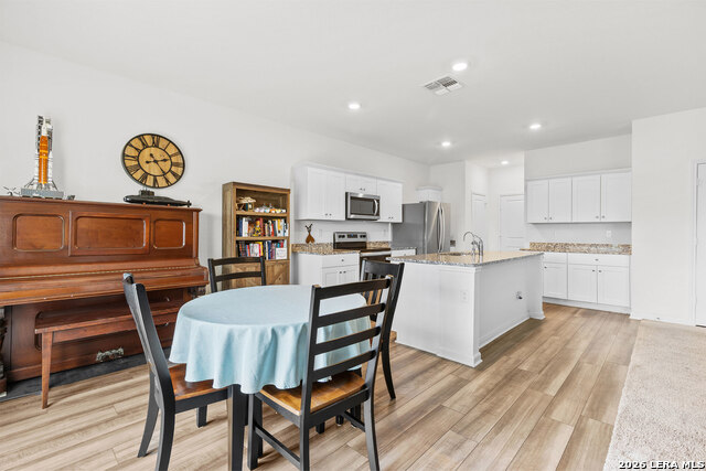 Image 12 of 38 For 12858 Cygnus